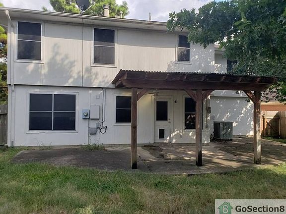3rd image of 14331 Golden Cypress Ln