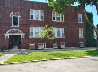 2907 W Fletcher St #1, Chicago, IL 60618