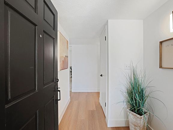 5th image of 733 Larmuseau Ln