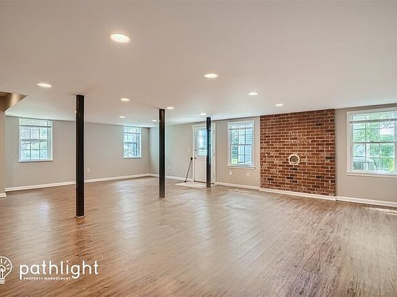 5th image of 5285 Silver Creek Dr