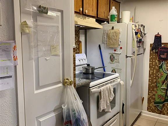 3rd image of 10110 Forum Park Dr APT 182
