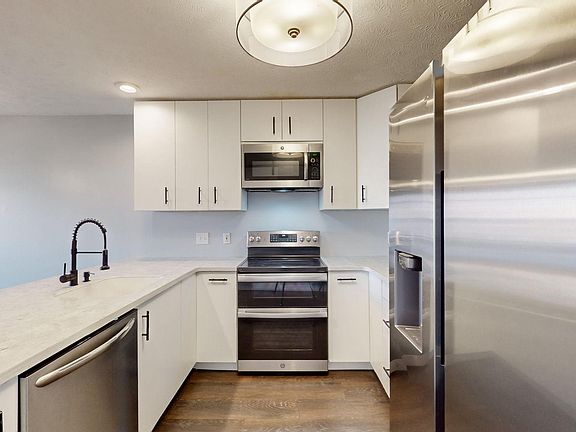 4th image of 298 Indian Park Dr