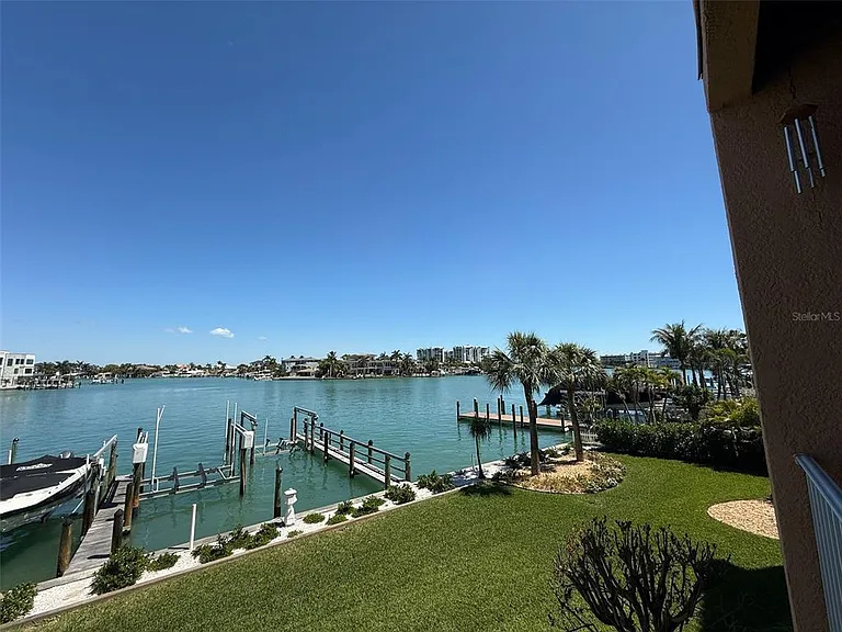 10067 Gulf Blvd — Photo 6