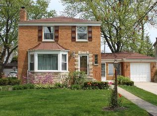 1427 S Vine Ave, Park Ridge, IL 60068