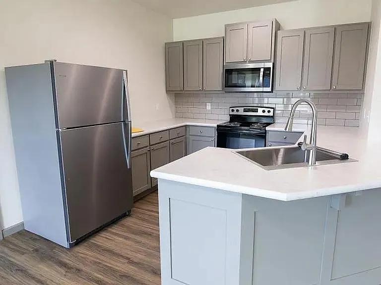 2 Emerald Ct — Photo 7
