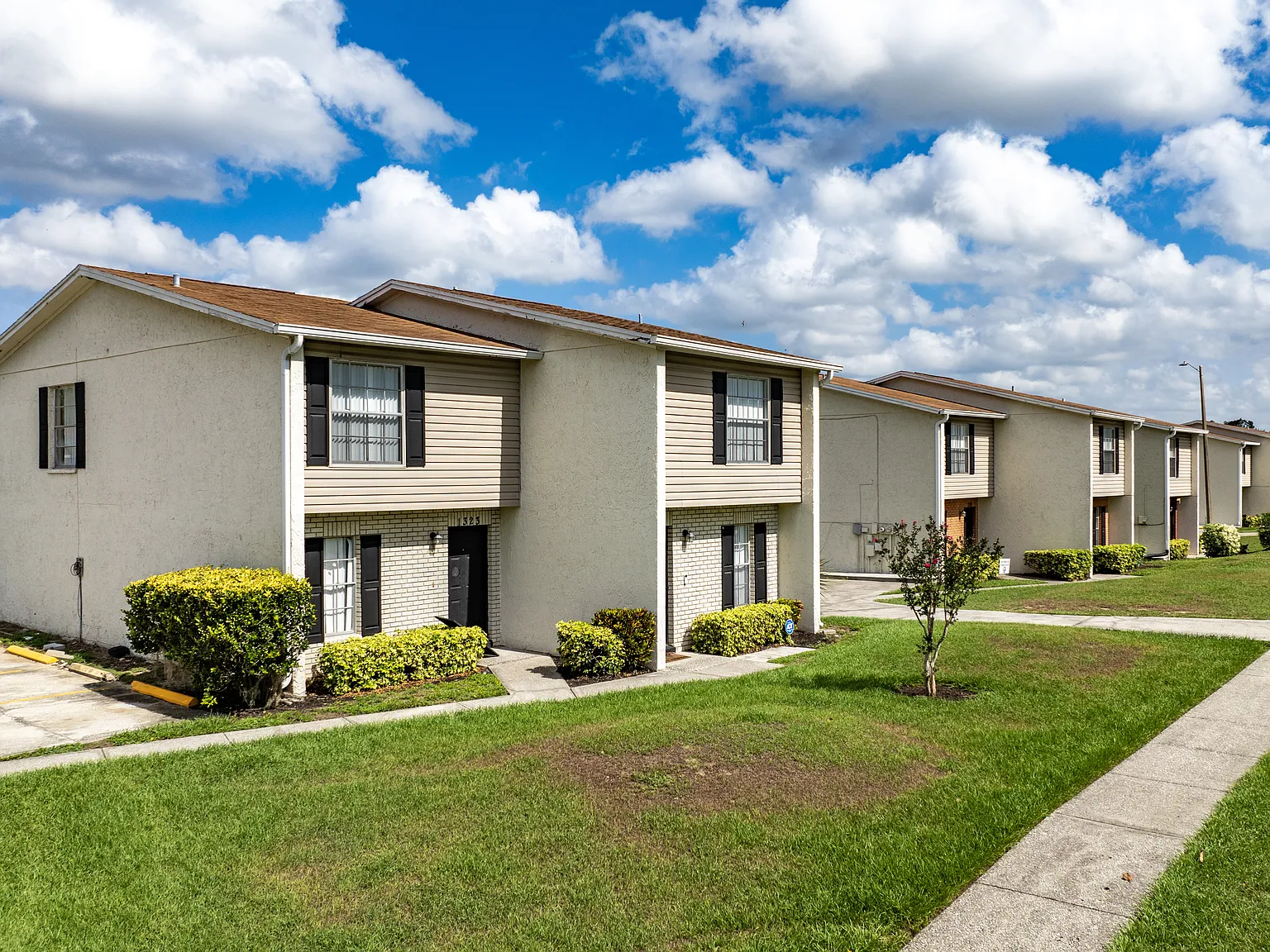 Valley View Town & Garden Homes — Photo 4