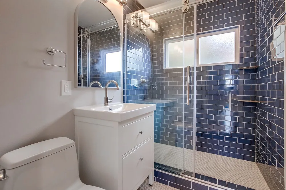 4449 Central Ave - 7 — Photo 3