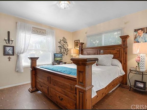 5th image of 23345 Collins St