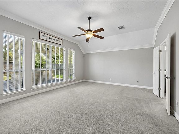 4th image of 716 High Ridge Dr