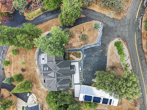 4th image of 51291 Buckskin Ln