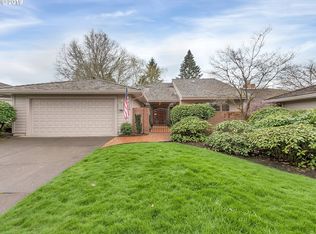 7087 SW Arbor Lake Dr, Wilsonville, OR 97070