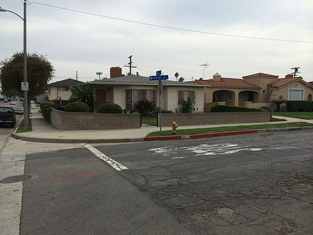 1st image of 3102 W 83rd St