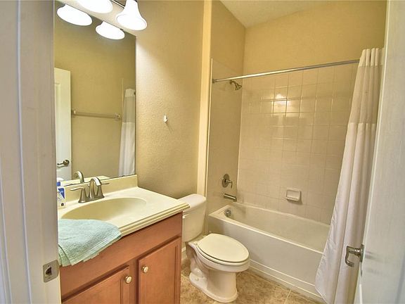 5th image of 8958 Sugar Palm Rd