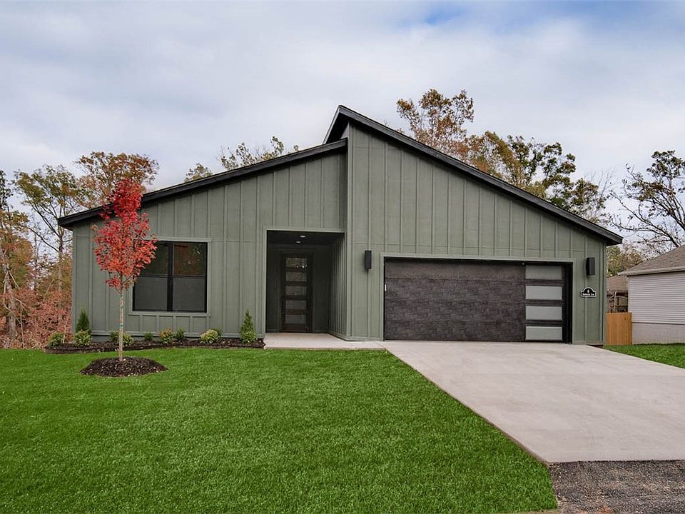 1st image of 6 Anchinleck Ln