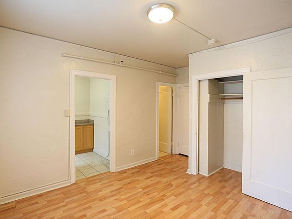 2nd image of 427 Stockton St #708