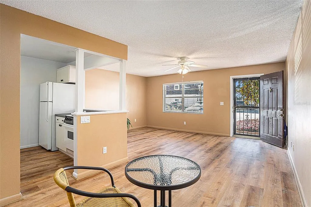 1 bed, 1.0 bath, 760 sqft, $1,400 — Photo 3