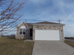 652 Green Valley Dr, Lexington, KY 40511