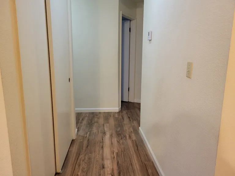 1812 College Greens Dr — Photo 2