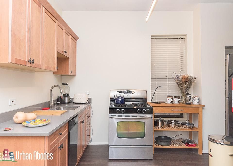 1st image of 1644 W Belmont Ave #Ua2w