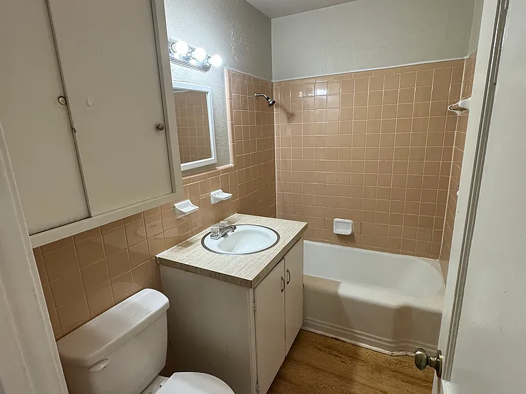 3416 S Liberty Ave — Photo 7