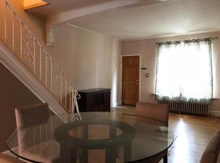 2450 S Opal St, Philadelphia, PA 19145