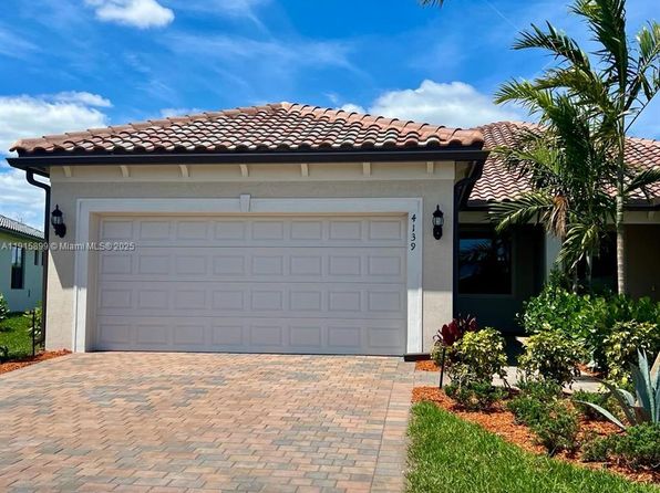 4139 Silver Maple Way