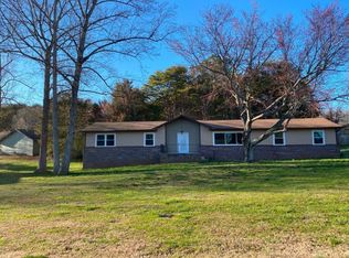 250 Redbud Ct, Lenoir City, TN 37771