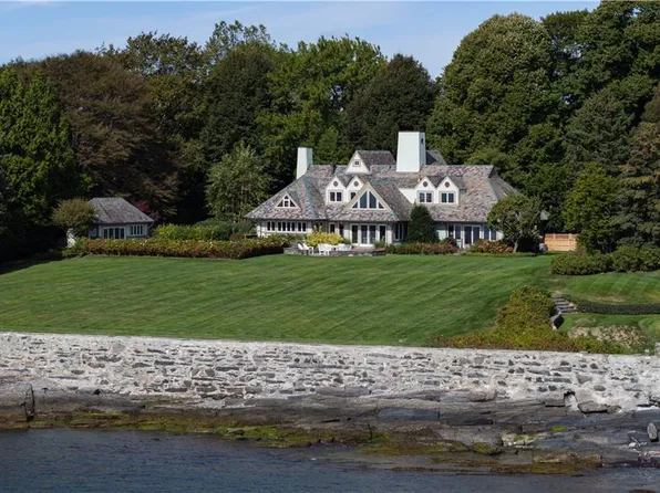 515 Indian Ave, Middletown, RI 02842