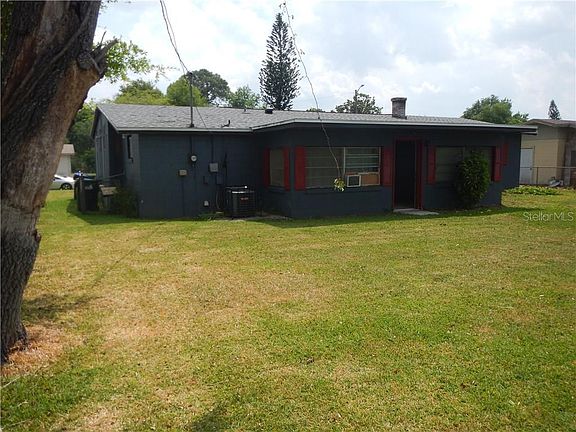 3rd image of 814 Terry Lynn Dr