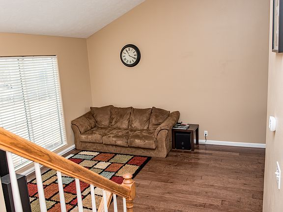 3rd image of 108 Citadel Dr