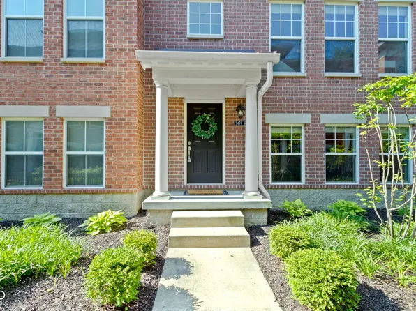 9476 Oakley Dr, Indianapolis, IN 46260
