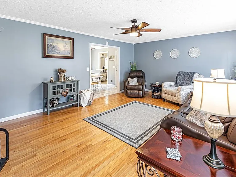 956 Pine Valley Rd — Photo 29