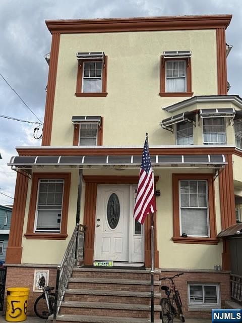 1st image of 56 Hamilton Ave
