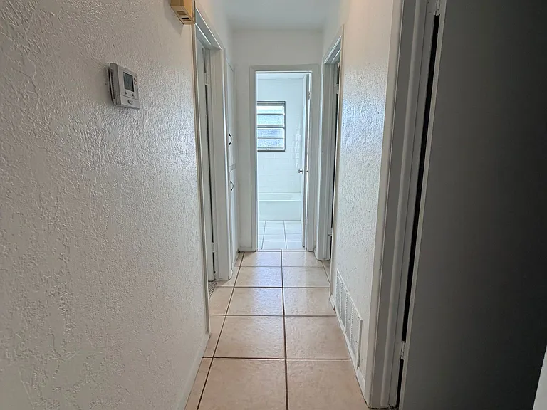1323 SE Clover Ln — Photo 21