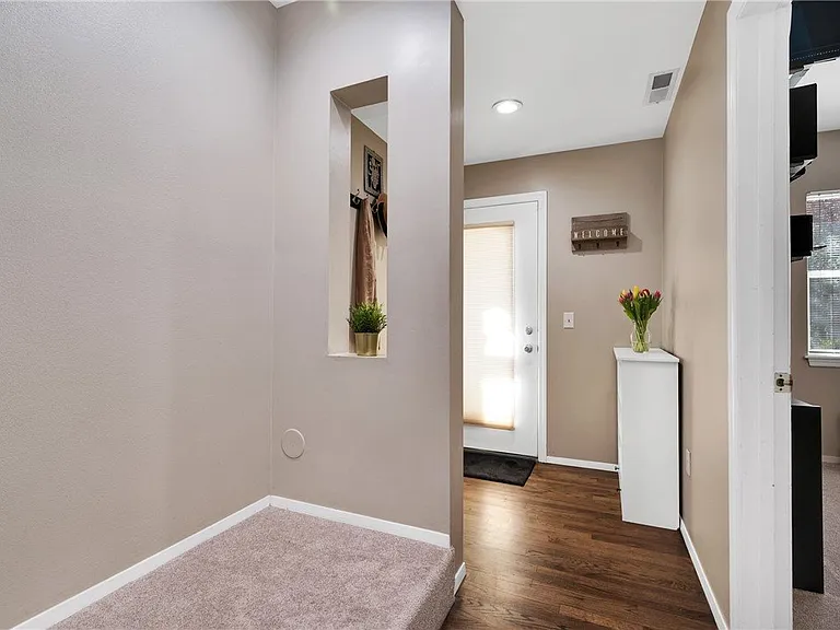 5519 Claybourne St — Photo 23
