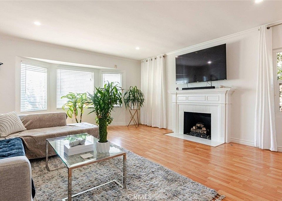 1st image of 6220 Morella Ave