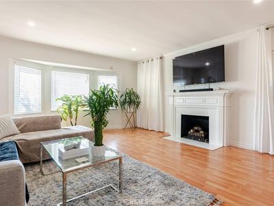 6220 Morella Ave, North Hollywood, CA, 91606