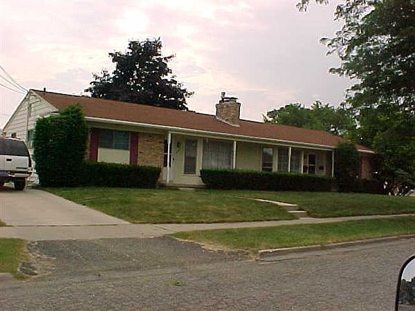 2719 Hampden