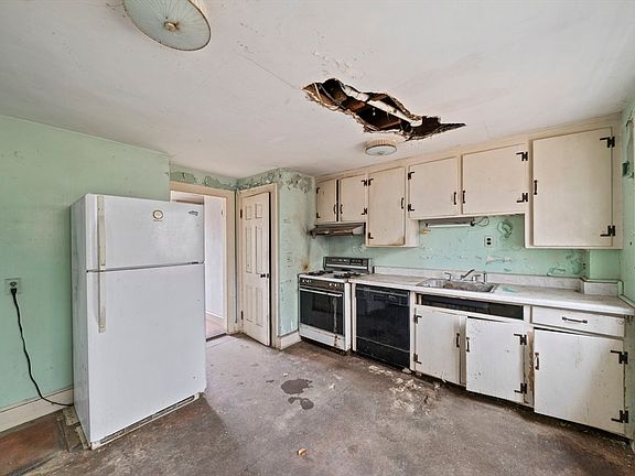 5th image of 24 Butler Rd