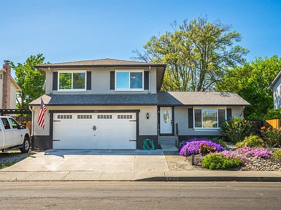 3rd image of 191 Bel Air Drive