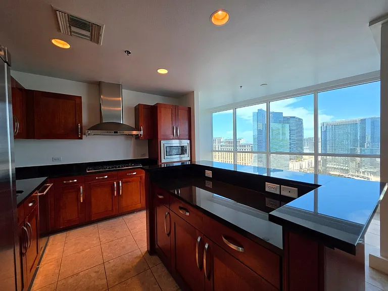 4525 Dean Martin Dr #2807 — Photo 10