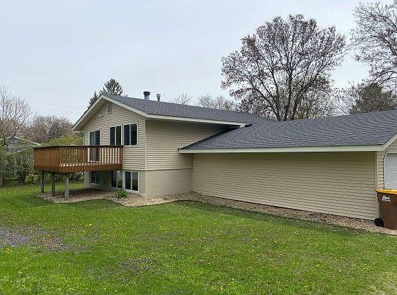 2nd image of 3270 Bellaire Ave