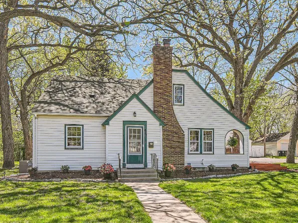 412 Fremont St, Anoka, MN 55303