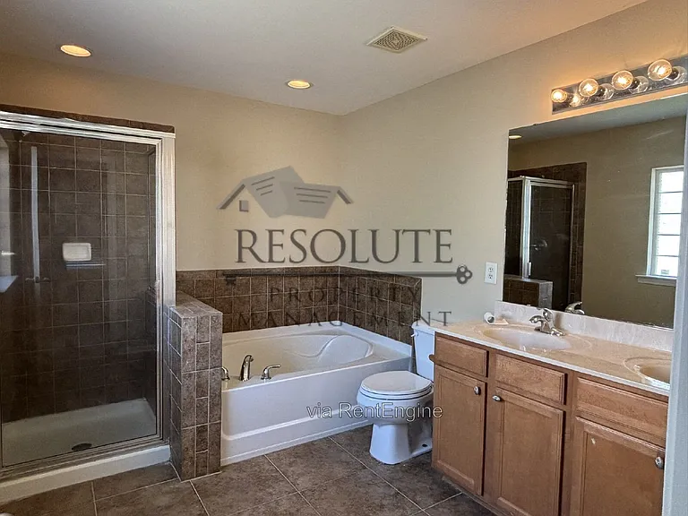 4 Spicewood Ct — Photo 9