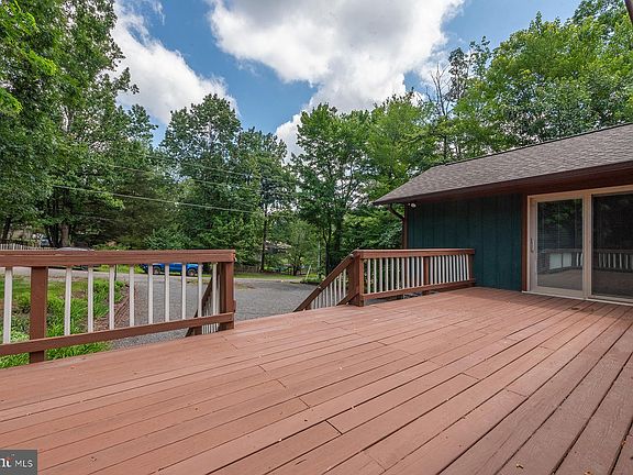 2nd image of 15755 Wakefield Ct