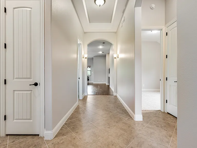 2112 Benjamin Creek Dr — Photo 8