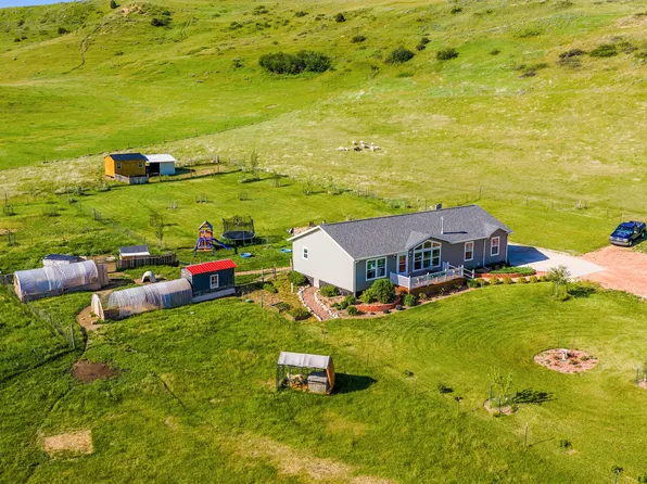 490 Cat Creek Rd, Sheridan, WY 82801