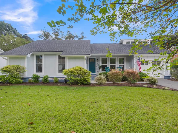 1110 Calm Water Ct, Mount Pleasant, SC 29464