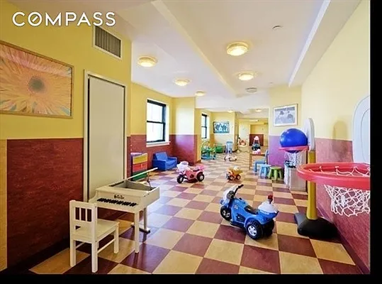 Sold by Compass | media 9