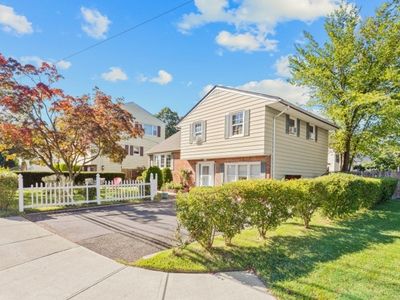 165 New Bridge Rd, Bergenfield, NJ, 07621